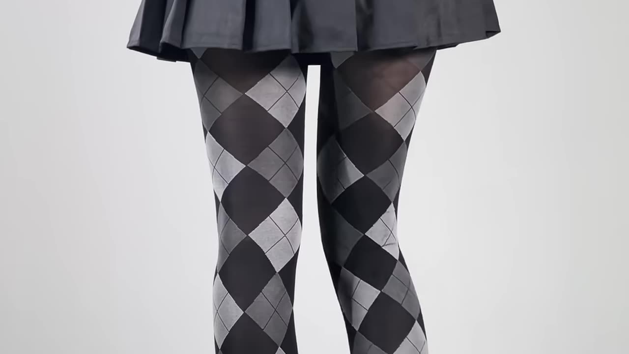 LEVEL 100 Sizzling! | Glamorous Black Stockings Vivacious Outfit Transition - Daily Beauty EP 529