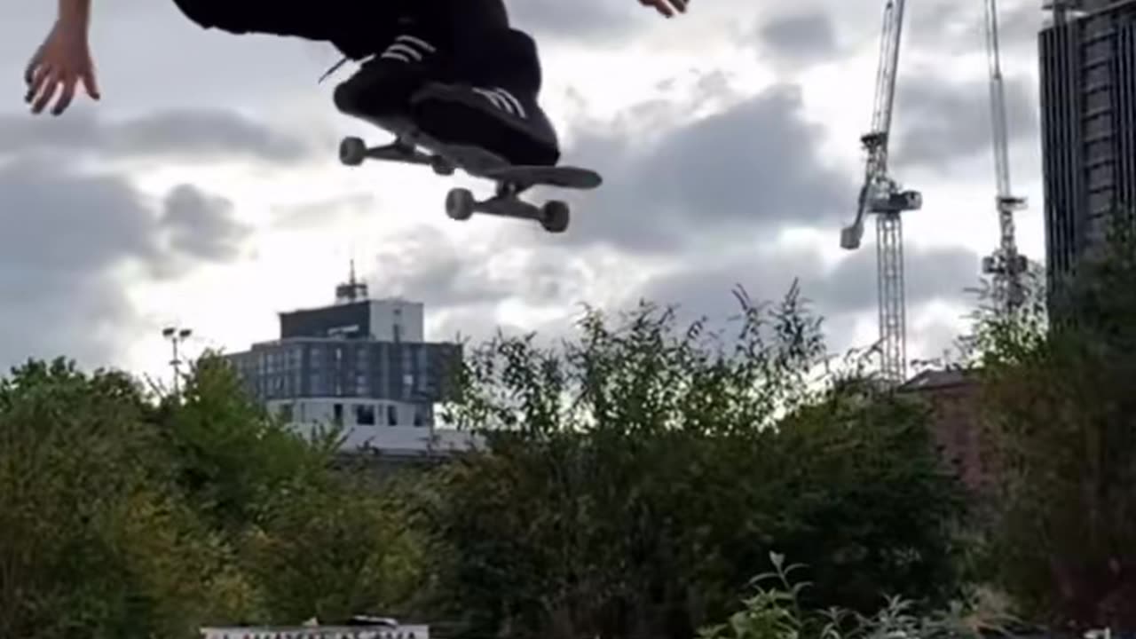 😮🛹 Jaw-Dropping Catch by a._kay_! | SkateNation