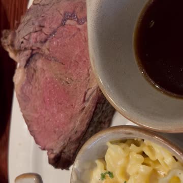 Entrees have arrived for Christmas Dinner!