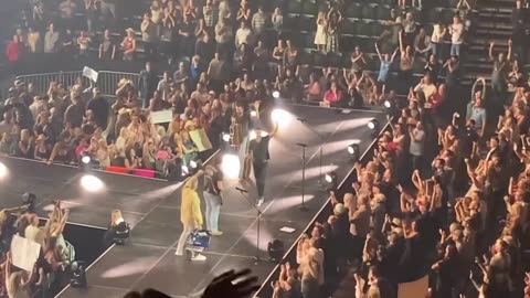 Old Dominion - Live Full Set at Angel of the Winds Arena in Everett, WA 9/26/25