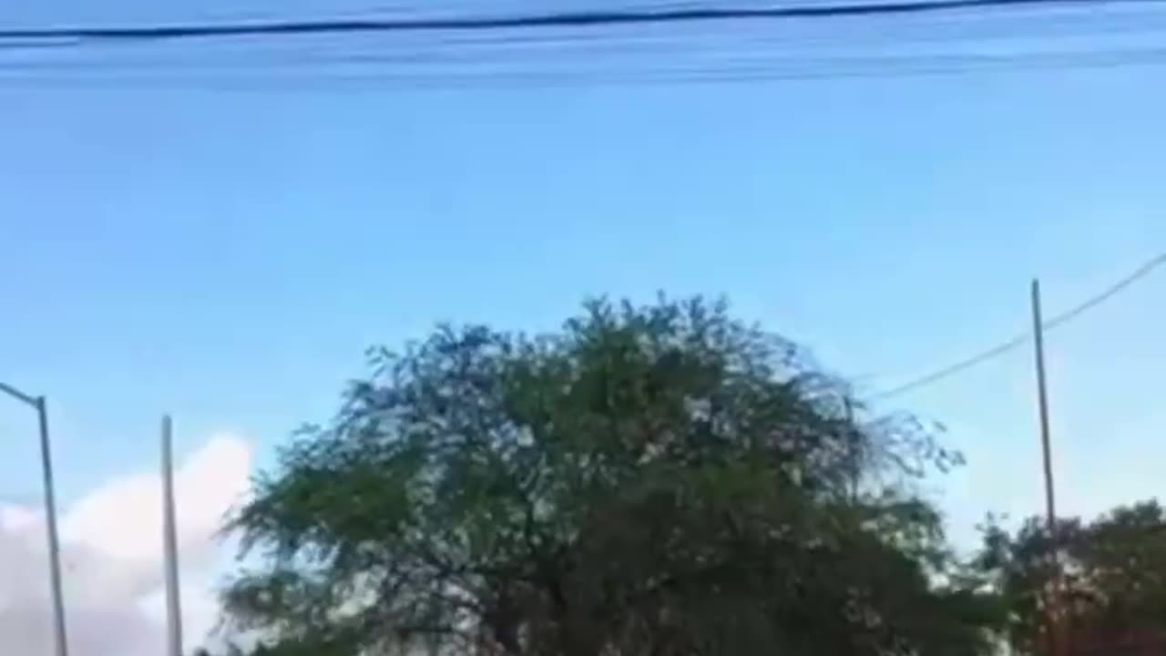 VIDEO/ Prezantuesja humb jetën gjatë një mësimi fluturimi në Meksikë