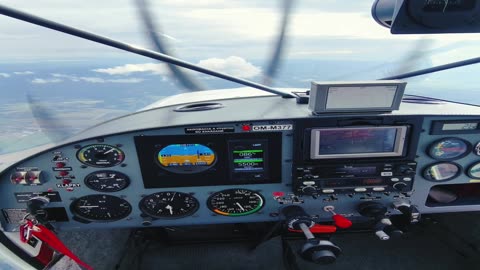 A quick hop to LZLU and cloud dodging...(Vertical video)