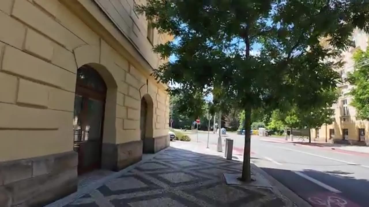 CITY OF WORLD---HRADEC KRALOVE