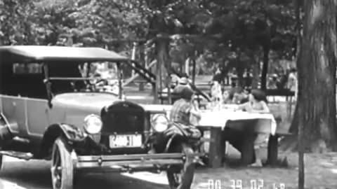 [MODEL T ASSEMBLY AND LAUNCHI... - [MODEL T ASSEMBLY AND LAUNCHING OF THE HENRY FORD II] - fc-fc-424