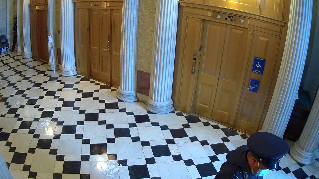 0211USCS02UpperSenDoorElevators_2021-01-06_12h54min02s687ms.mp4