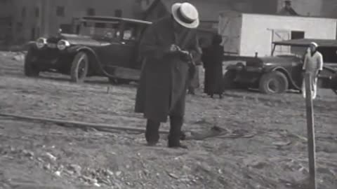 [PASSENGERS BOARD A MOTOR LAUNCH] - [PASSENGERS BOARD A MOTOR LAUNCH] - fc-fc-2214