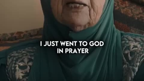 #*This Christian Lady is Guided to Islam by Reading a Single Ayah From Quran.