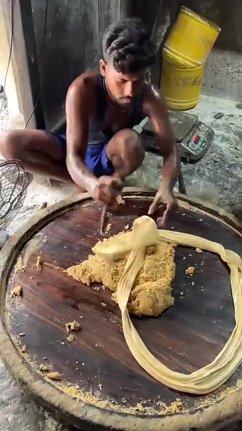 How to Make Authentic Soan Papri in a Factory - Perfect Indian Dessert Recipe Revealed!”