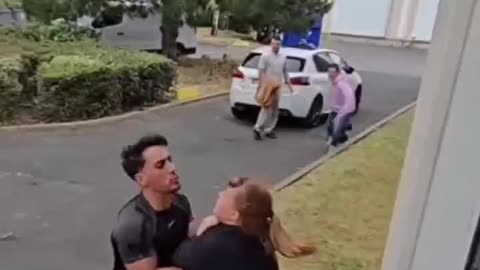 Weirdest yet funniest fight video ever 😄 🤣