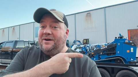 I got a Rippa RS06 Mini Skid Steer! The campsite studio build begins!