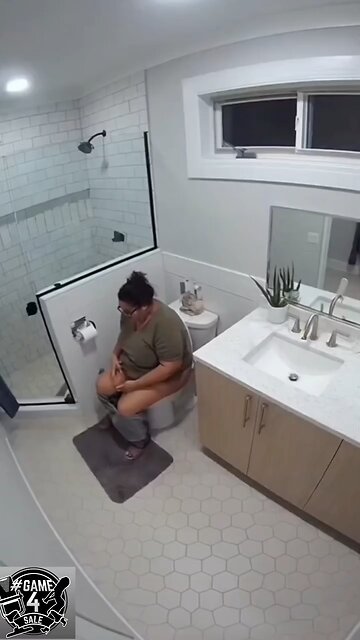 Deer comes through window 😂😂