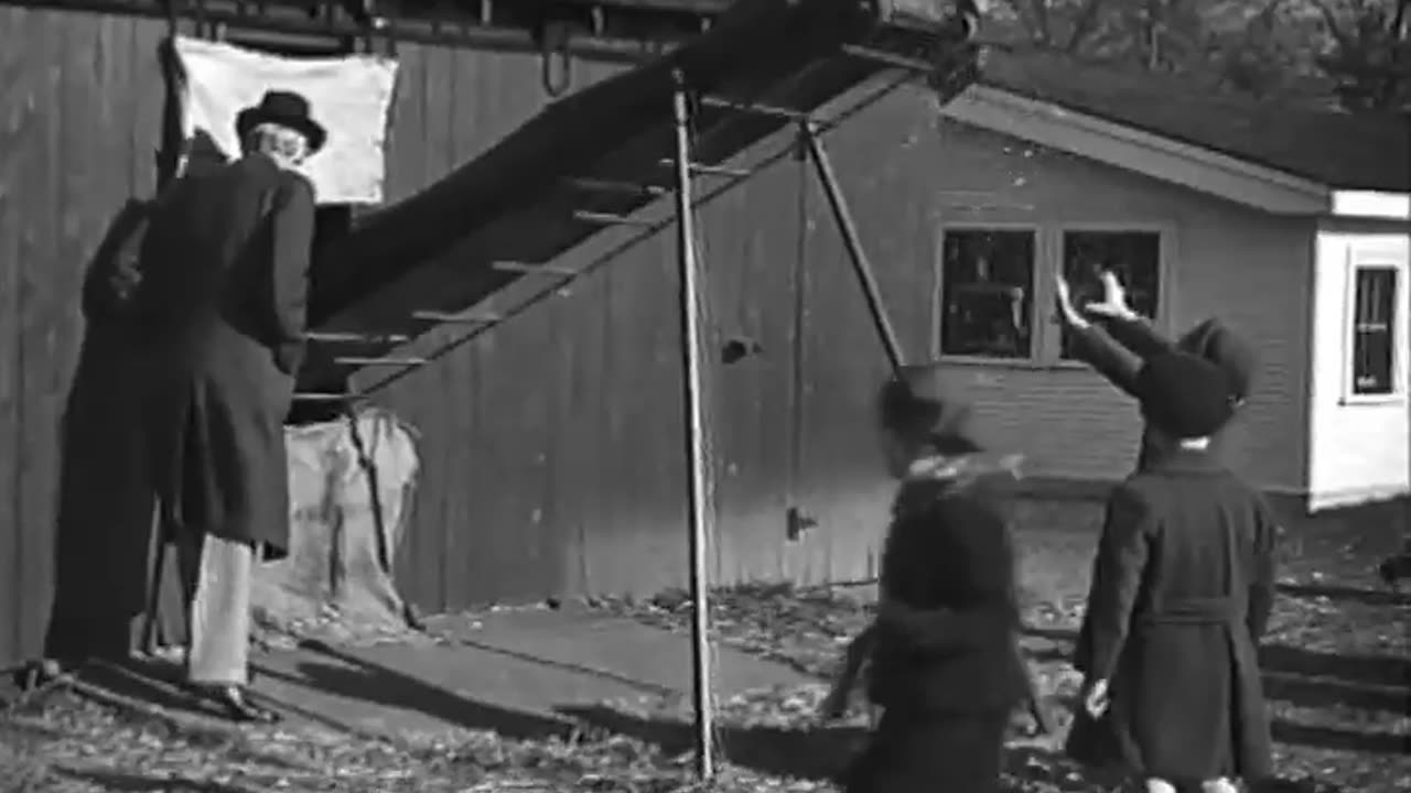 Children and Steam Engine - Children and Steam Engine - fc-fc-3853