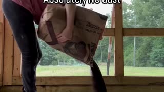 No dust. No smell. NO CAFFEINE. Just happy chickens.