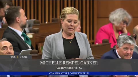 Over 4.9 Million People Waiting to be Deported