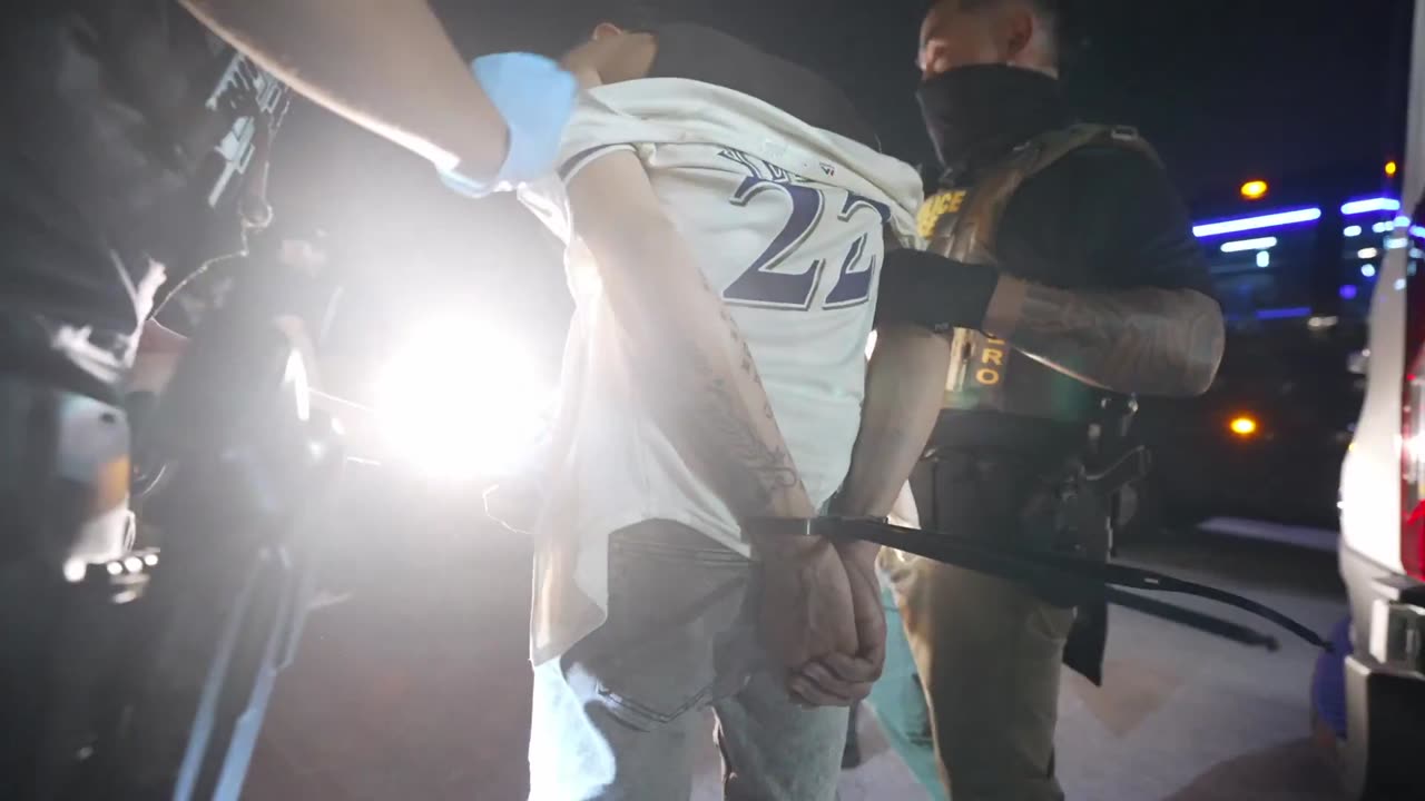 Sec. Kristi Noem: Chicago, we’re here for you.