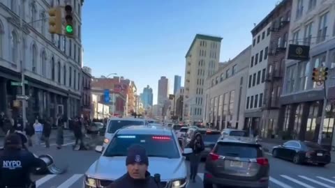 NYPD macing insurrectionists in Chinatown today so ICE vehicles could roll through.