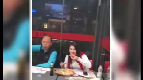 Italian Pizzeria Owner Mocks Taiwanese Tourists