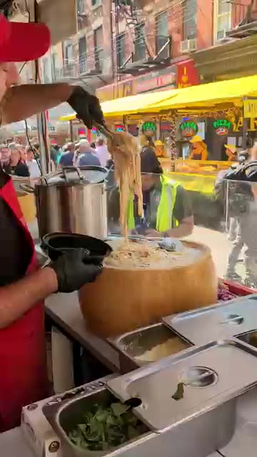 99th Annual Feast of San Gennaro 🍕🇮🇹 | NYC’s Biggest Italian Food Festival in Little Italy!