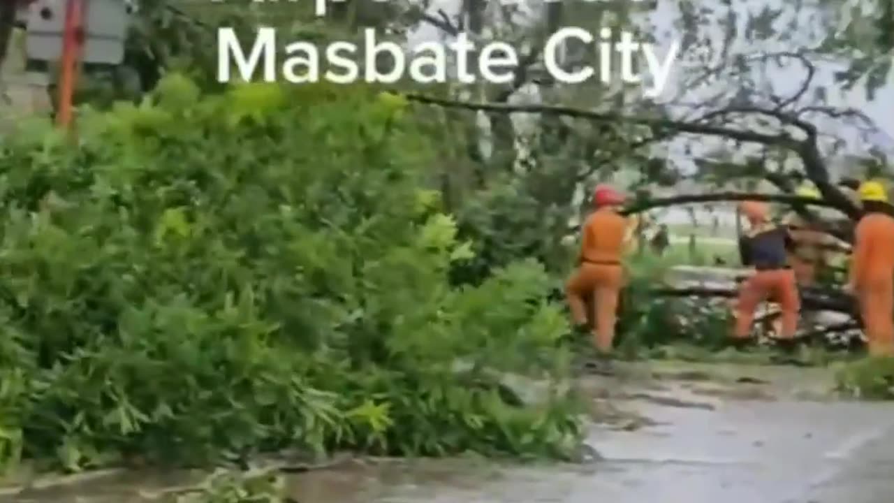 FILIPÍNY ZASÁHLA SILNÁ BOUŘE 27.9.2025