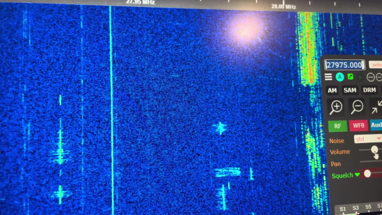 27.015 CB Channel 5 CB Radio Simplex Repeater + AM QRM [Via G8JNJ SDR] - 26 December