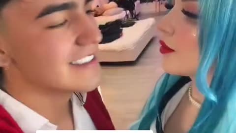 SOFIA BRANO COLORIDAS YOLO AVENTURAS