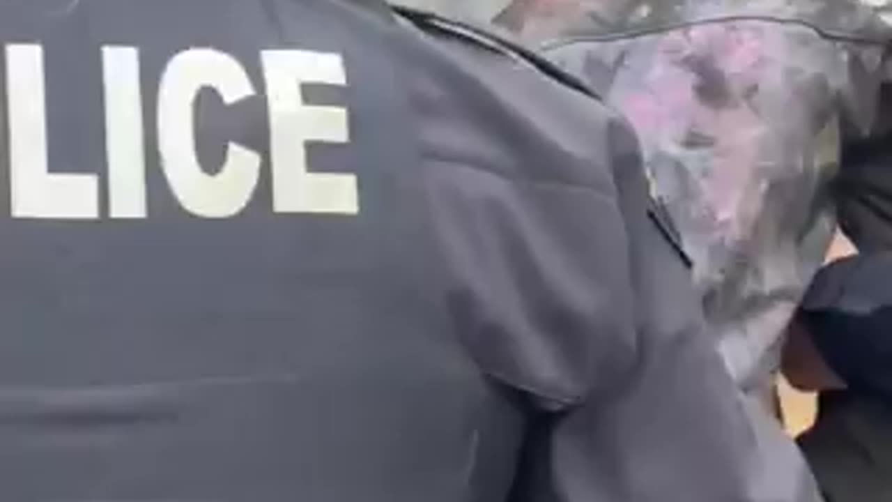 BREAKING: Jim Kerr has been arrested by the RCMP at Universal Ostrich Farms: Church of bubbles