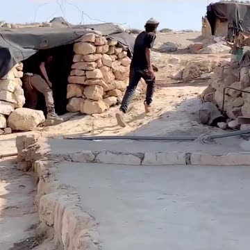 Israeli settlers storm Palestinian homes, stealing whatever they find with complete impunity