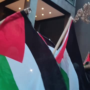 Solidarity with the UK hunger strikers.