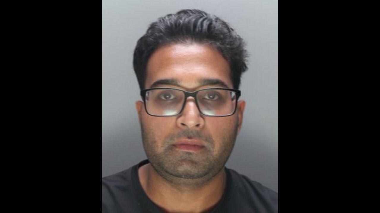 A Metropolitan Police special constable who sexually assaulted a 14-year-old