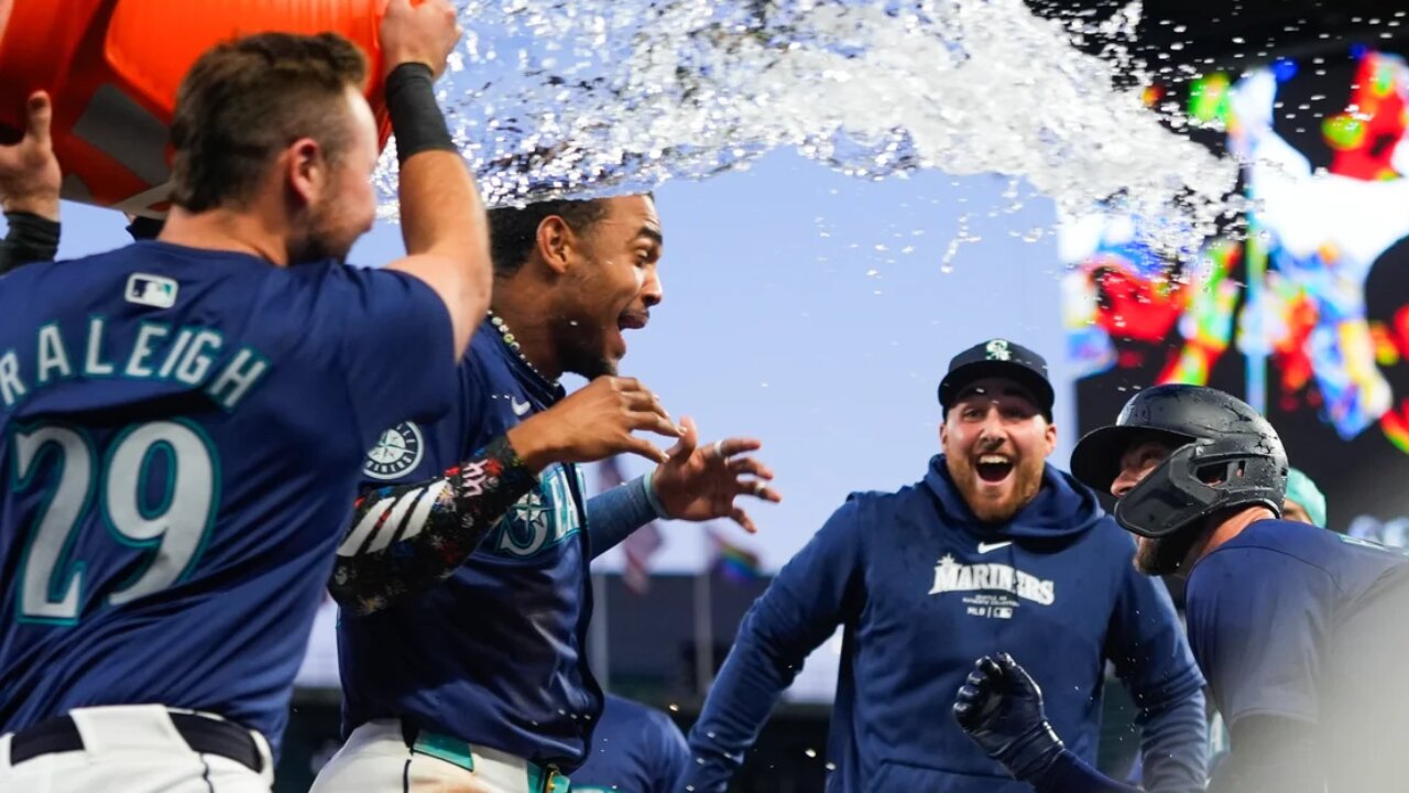 The Mariners DO IT AGAIN! 2 Wins Aways From First World Series!