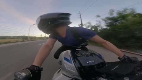 Violent Motorcycle Speed Wobble