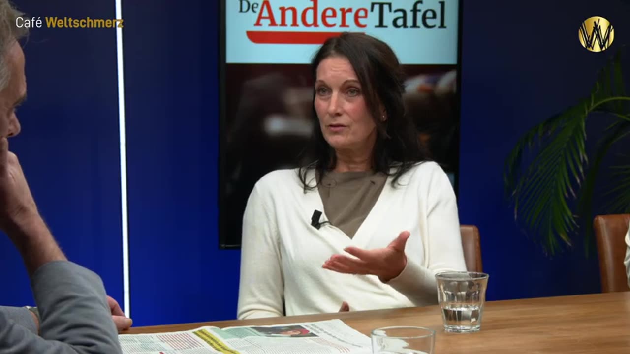 Cafe Weltschmerz - Documentaire over kindermisbruik en Mind Control wil patroon van wegkijken doorbreken