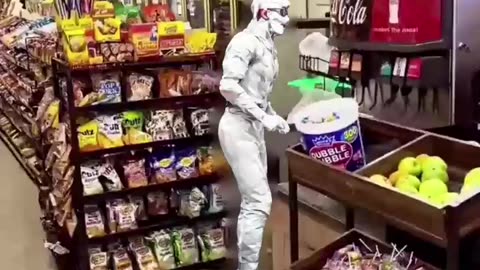 Cream Man singing