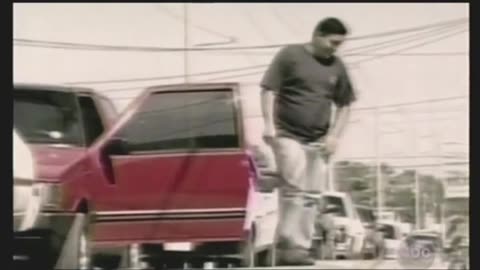 South of the Border - 2009 Documentary (Hugo Chavez & Venezeula)