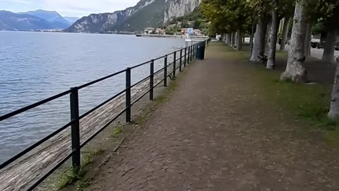 Scenic bicycle lane