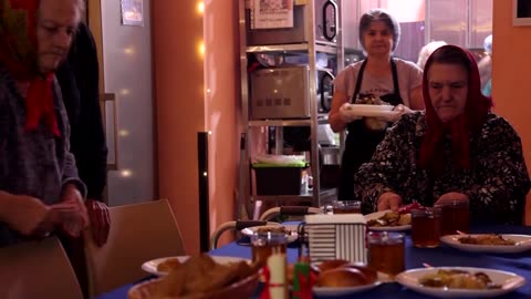 Displaced Ukrainian's Christmas wish: peace and family reunion