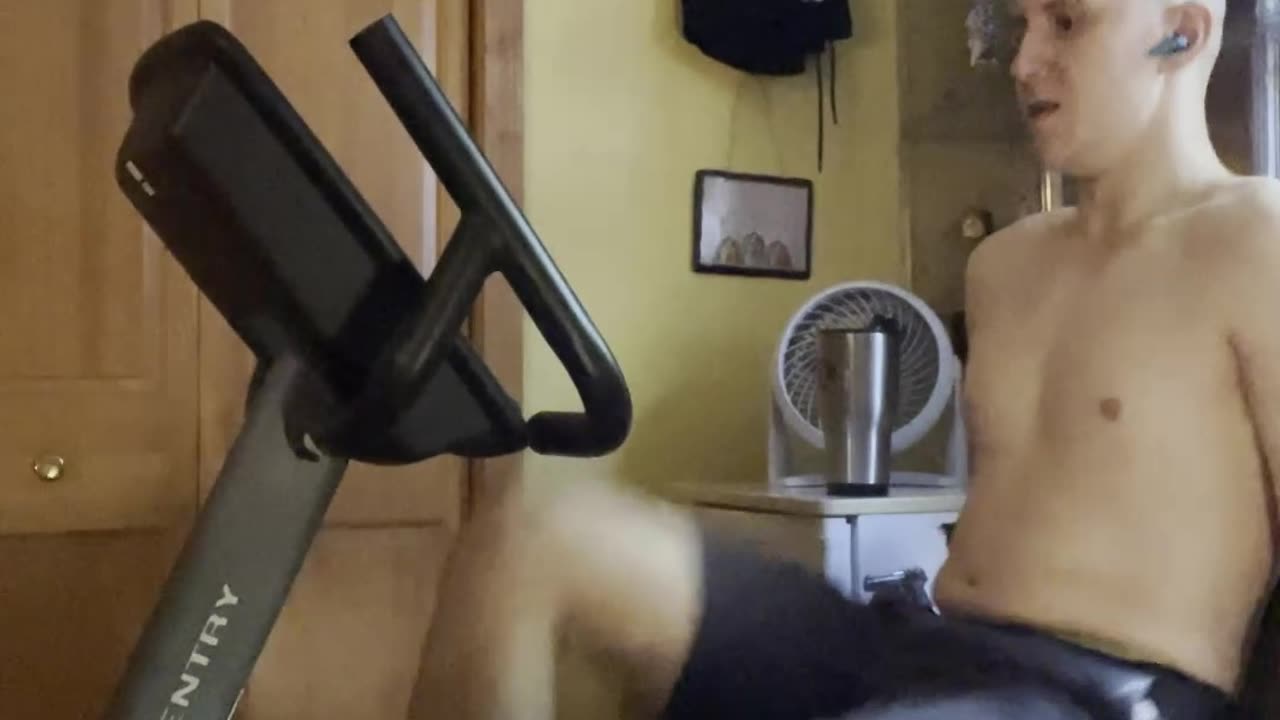 Exercising Everyday till I'm fit Day 1