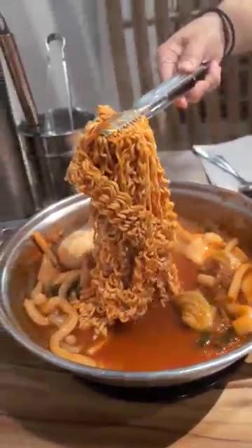 🌶️ DIY Spicy Rice Cakes?! Tasty Ddukbbokki at Witch Toppokki NYC 🍚🔥