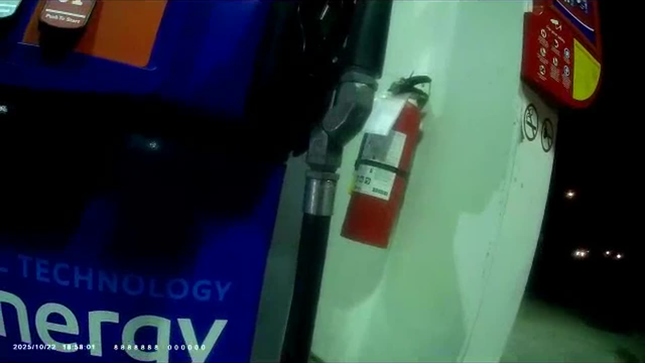 10/22/2025, (Targeted Individuals & Perp TV) Gangstalk PERP Retard Does Circles Closed Store Parking