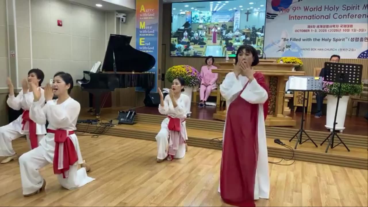 Interpretive Dance about Jesus - Live in S. Korea