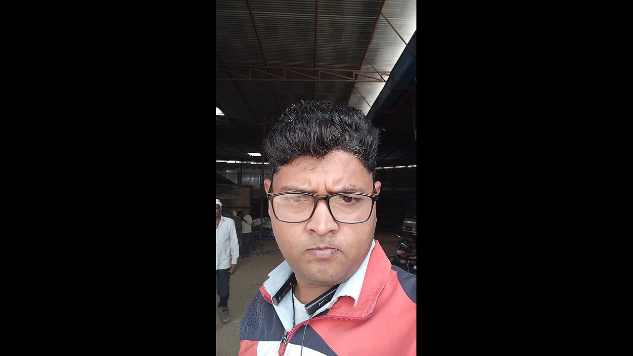 Aaj Kharida Main Gate Ka Saman