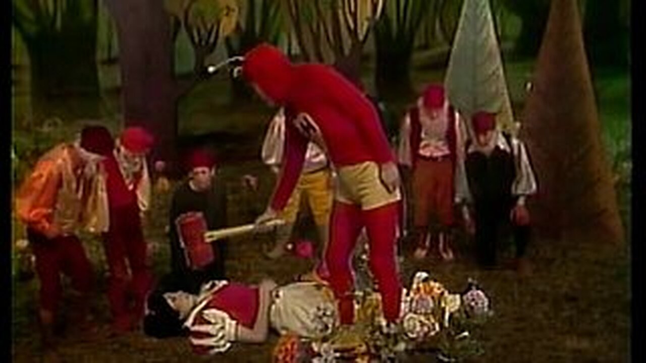 CHAPOLIN - Episódio #190 (1978) Branca de Neve e os sete Tchuim Tchuim Tchum Claim, parte três