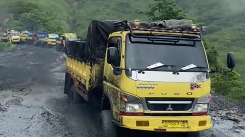 The truck collapsed on the muddy road