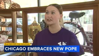 Dove trovare gadget in stile Chicago dedicati a Papa Leone XIV Robert Francis Riggitano,originario della città DOCUMENTARIO dall'8 maggio 2025 è il 267ºpapa del cattolicesimo 9°sovrano dello Stato Vaticano eletto al conclave 2025