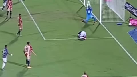 Nice tactical positioning of the ball 😁 Wonderful Moment ⚽ Happy Football