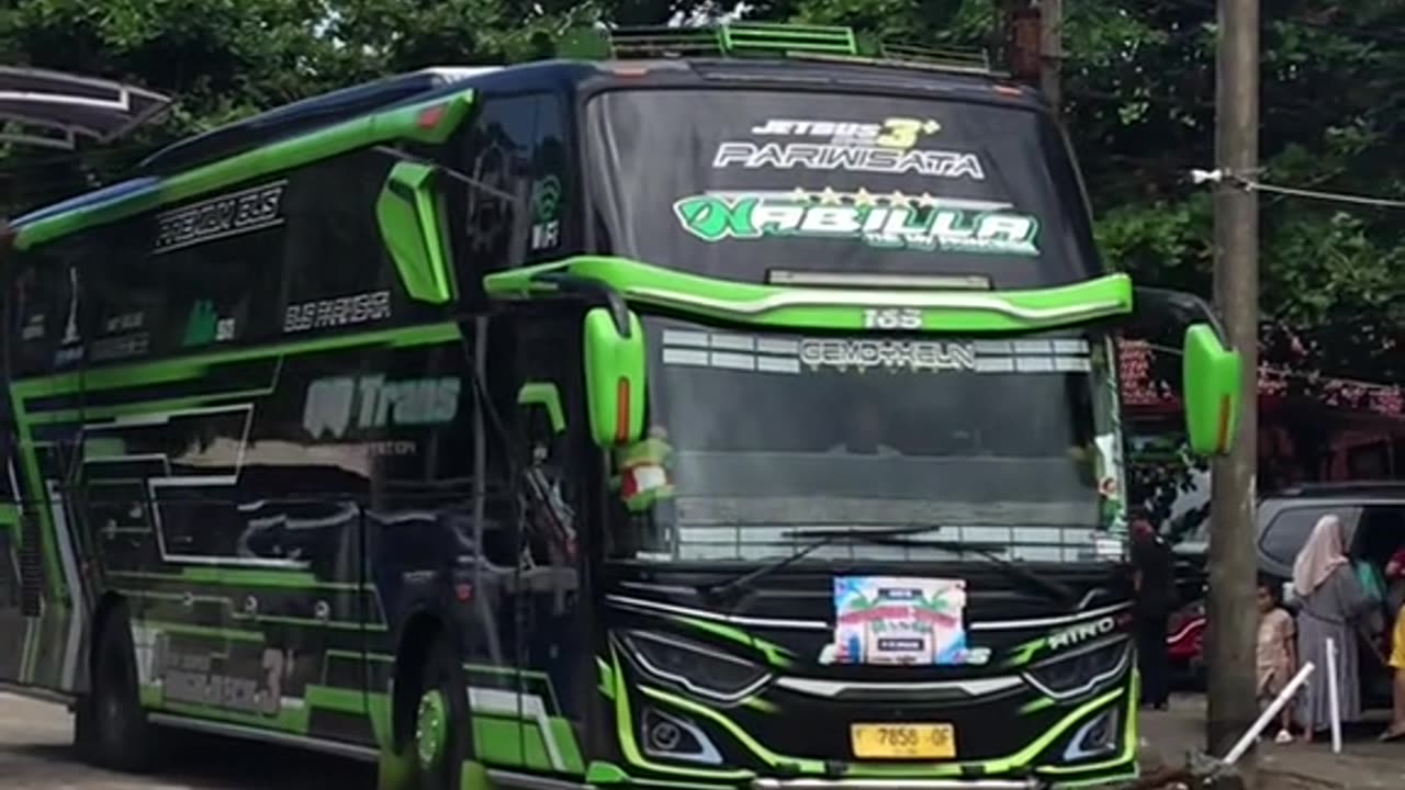 The viral tourist bus with its horn sound