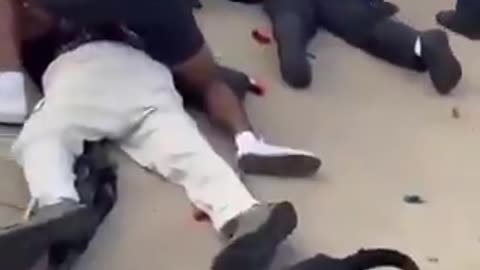 Australians catch the 2 terrorists that killed 10 people in Australia