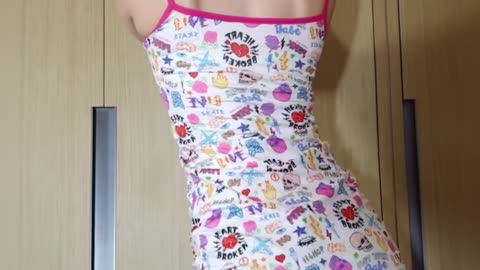 Sexy Snow White Gown Sultry Booty Dance | Daily Beauty EP 1513