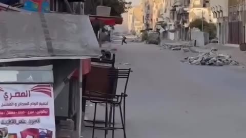 Israeli tanks advance abruptly in Naser Street, west of Gaza City