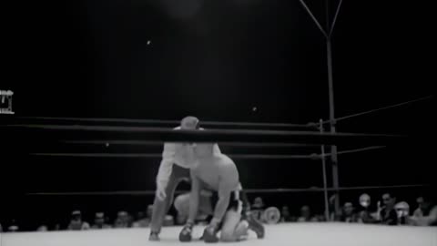 Get up - Sugar Ray Robinson vs Randy Turpin 2
